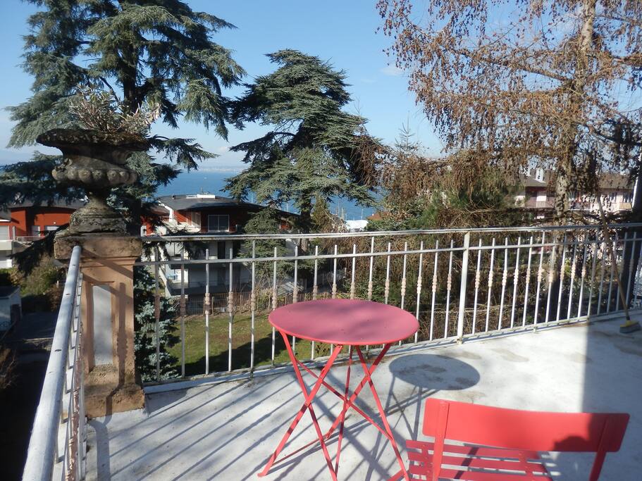 grande terrasse, le Lac !