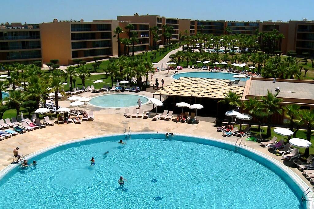PISCINAS