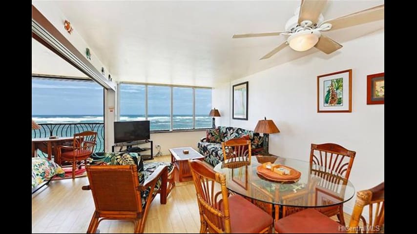 Direct Ocean Front North Shore Condo. Amazing View