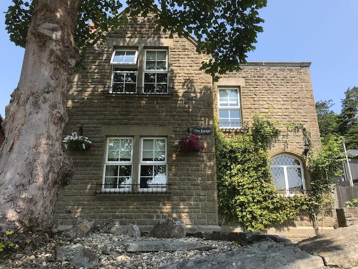 The Lodge Houses for Rent in Uplands, Wales, United Kingdom Airbnb