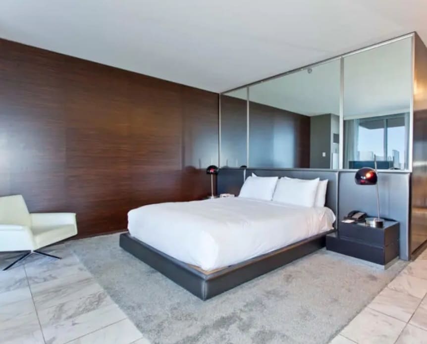 Palms Place