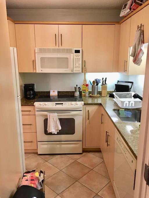 Fully equipped kitchen