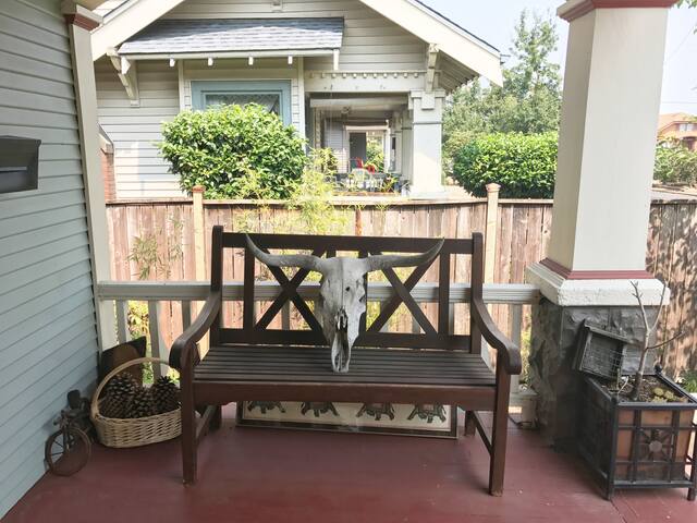 Mid Century Portland Sanctuary. gallery image 5