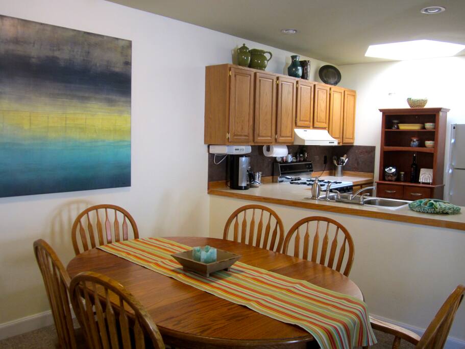 Dining/Kitchen