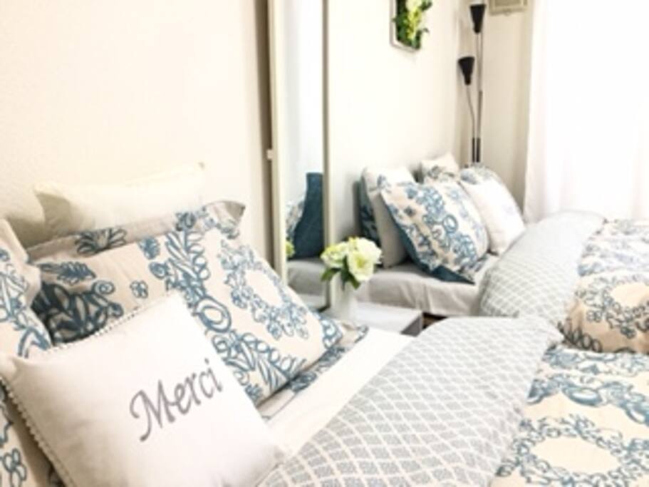 1 minutes from train station .
good location !
family trip ! ladies ! friend !
welcome my house
