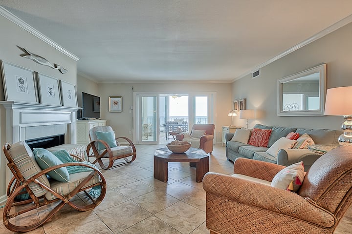 Beautiful! Oceanfront Breakers Condo - Ponte Vedra Beach, FL