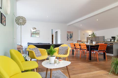 3 bedroom family cottage, 3 bathrooms, pool terrace