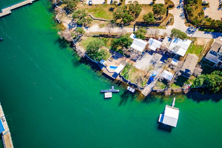 Lakeway oasis gallery image 4