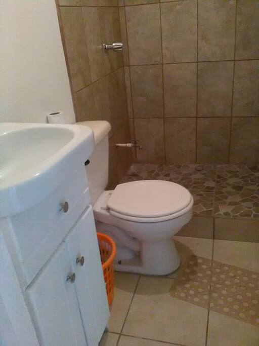 Dos servicios completos.Con ducha