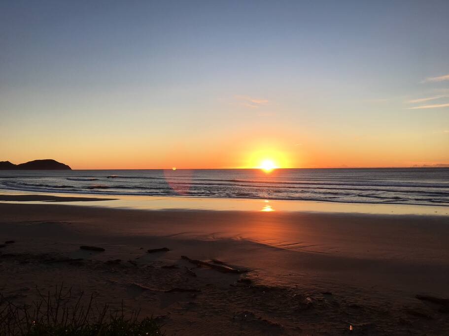 Wainui Beach