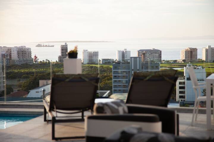 Beautiful views from solar-powered home with pool gallery image 4