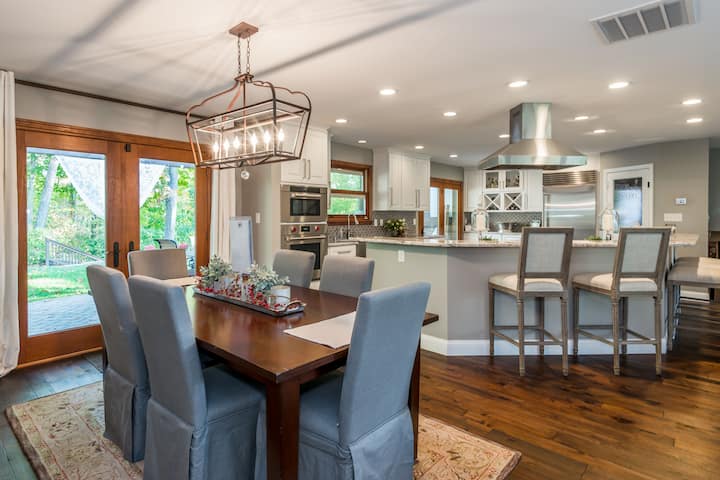Beavercreek Beauty w/ Gorgeous Fenced Yard!