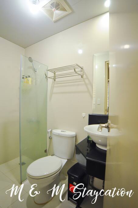 Shower/Toilet