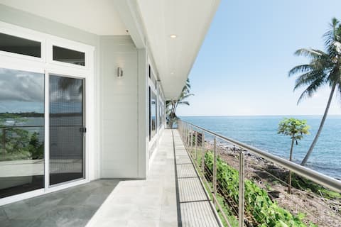 Oceanfront House with Panoramic Views of Hilo Bay!