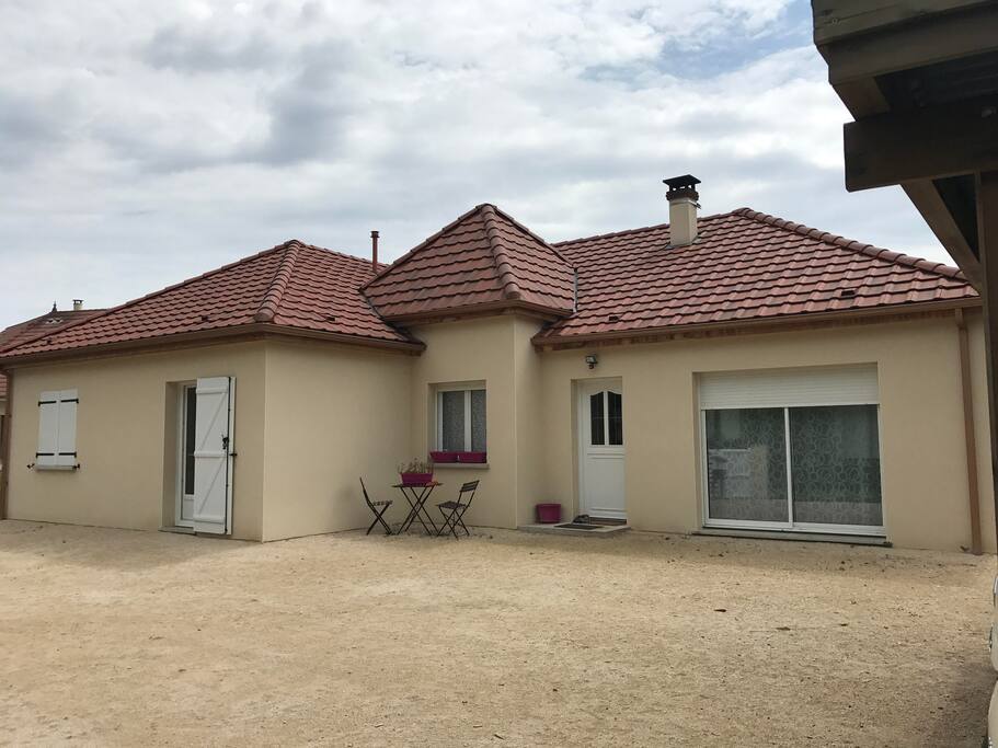 maison de 129m2 sur terrain clos de 1200m2 animaux acceptés