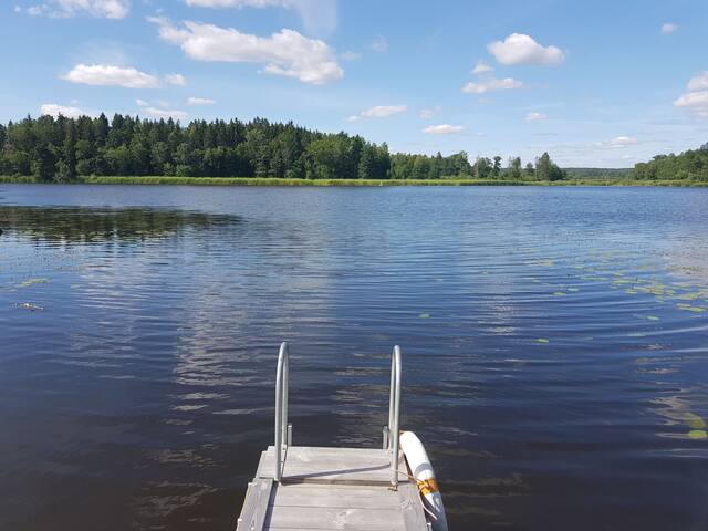 Sleeping accommodation 4(floor 1, roof pitch, limited height): single bed in the Fr att ka in till Stockholms alla kultur- och njesevenemang gr bde tget Tre golfbanor finns i nromrdet Fors Golf, Haninge GK och Haningestrands GK. Hyra stuga/semesterhus - Vaxholm - unam.net