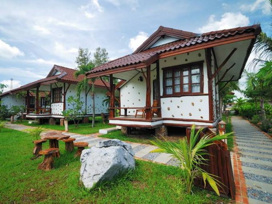 Garden View Bungalow