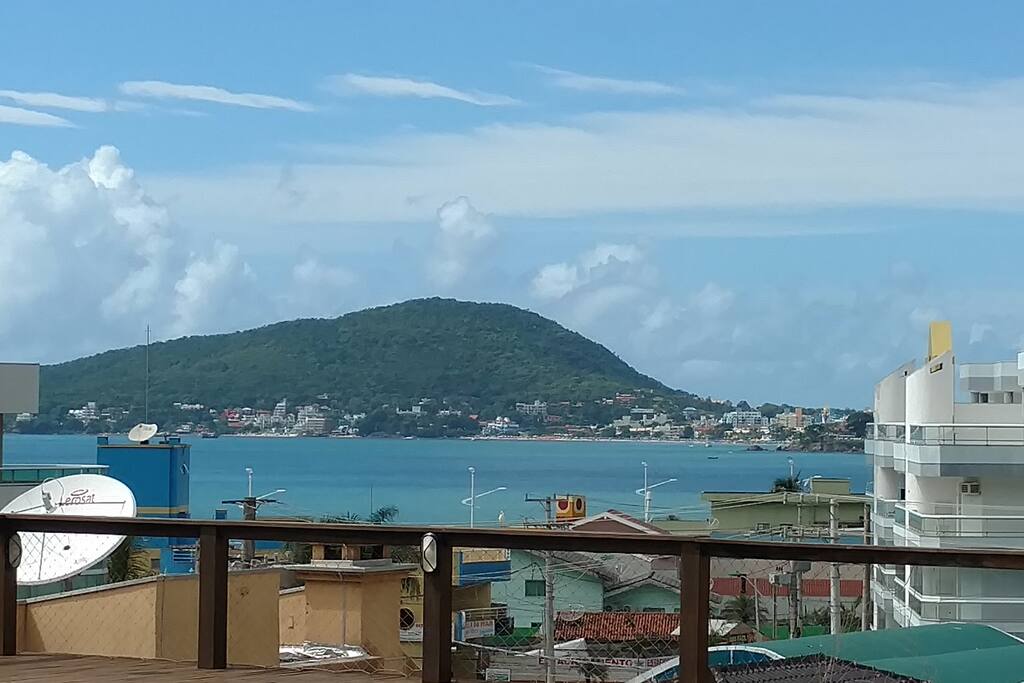 Vista da varanda para a praia de Bombinhas