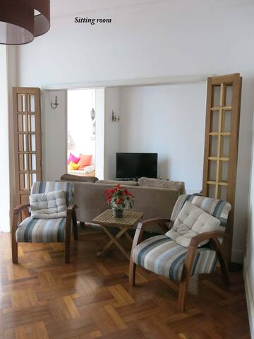 spacious 2bed apartment gallery image 4