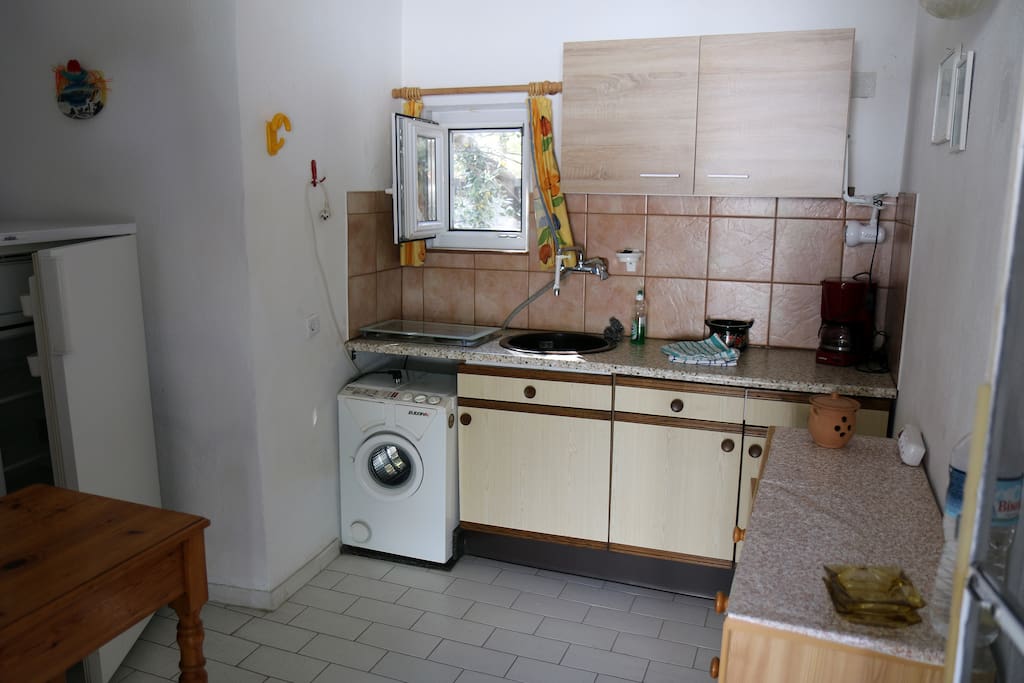 Kitchen 1