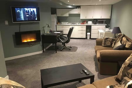 Cozy, Relax and Enjoy Self Contained and Private!!