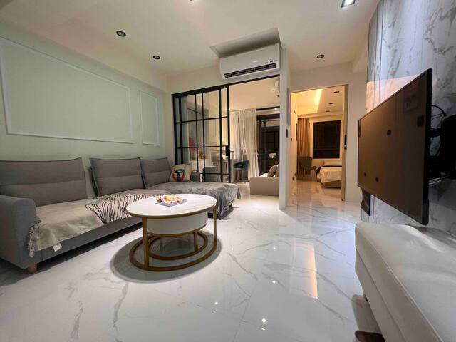 Elevator, TPE City Hall/ NEW 3-rooms apartment! gallery image 2