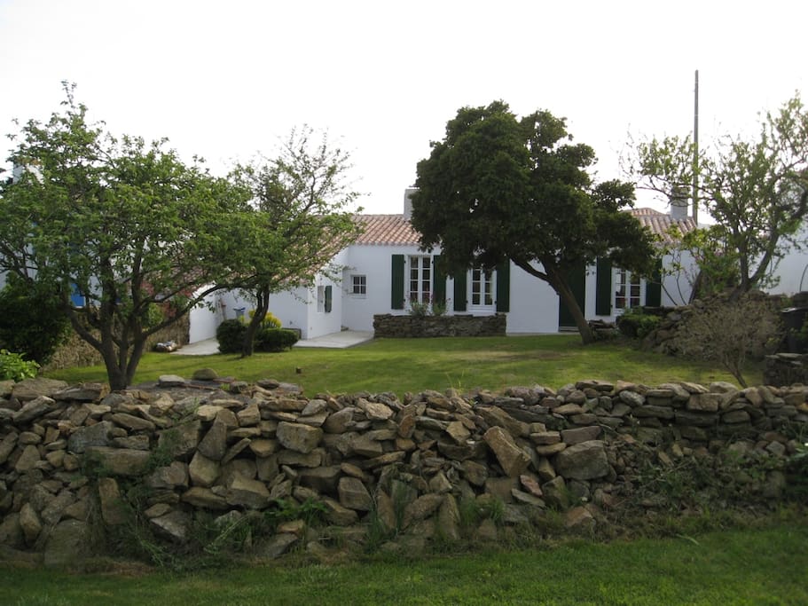 Au bout du jardin