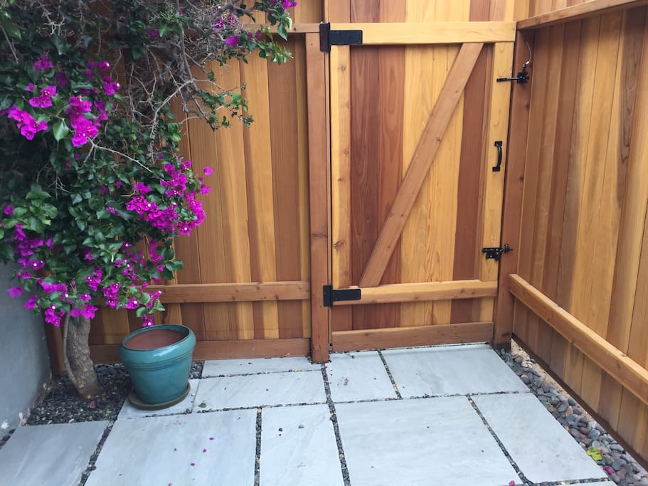 Condo enclosed gate with lock