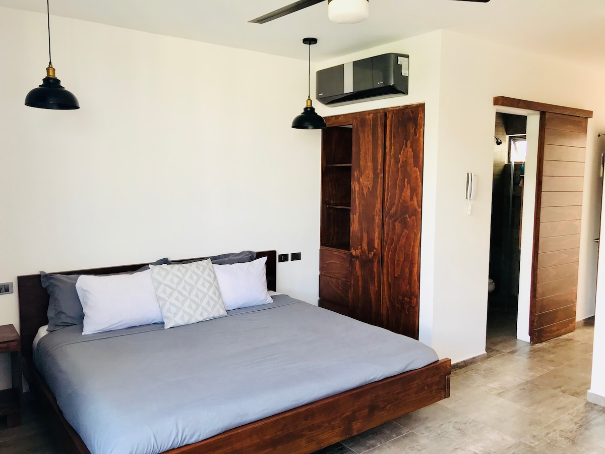 Propiedad de Airbnb exitosa: Elephant Suite/ 8 min f/ beach and 3 min 5th Av en Tohoku