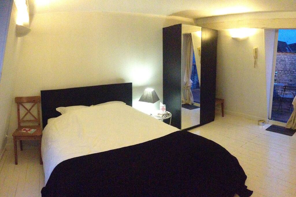 bedroom with rooftop terrace