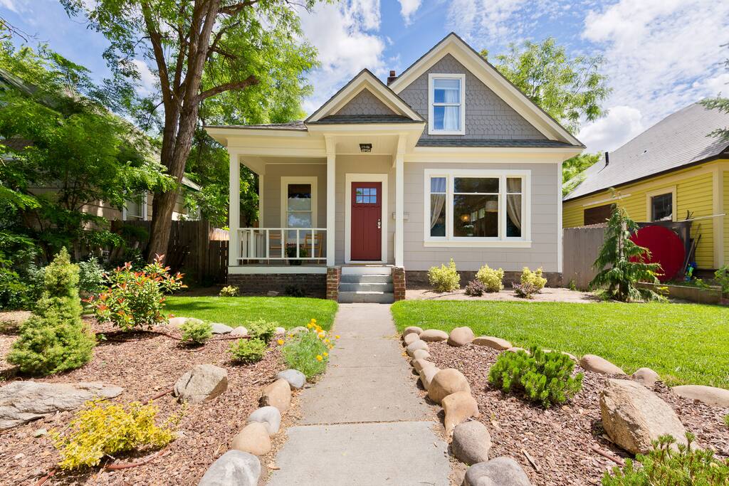Cute Hyde Park Victorian Home