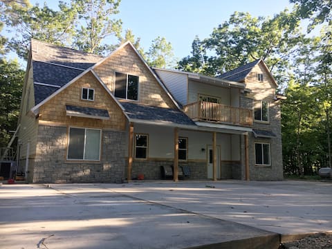 Prime Location, Perfect for Large Group Getaways!