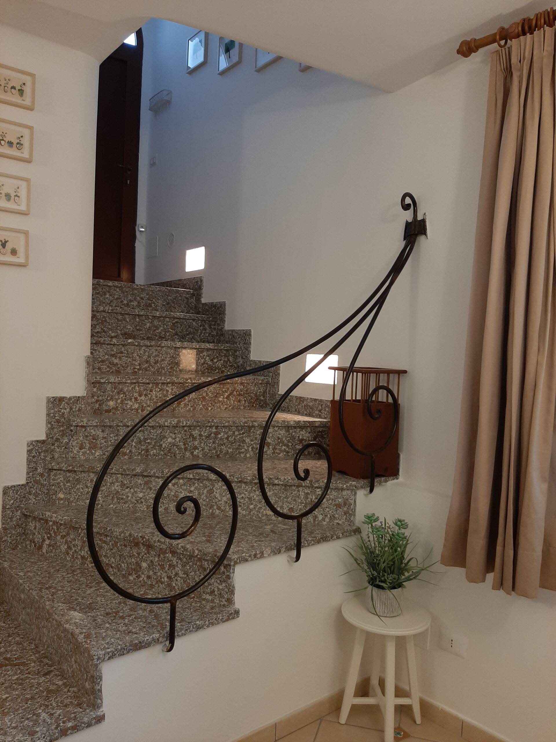 Pleasant house with central location — photo 5