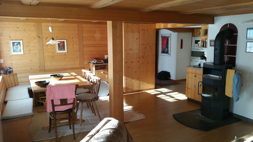Quietly located chalet apartment