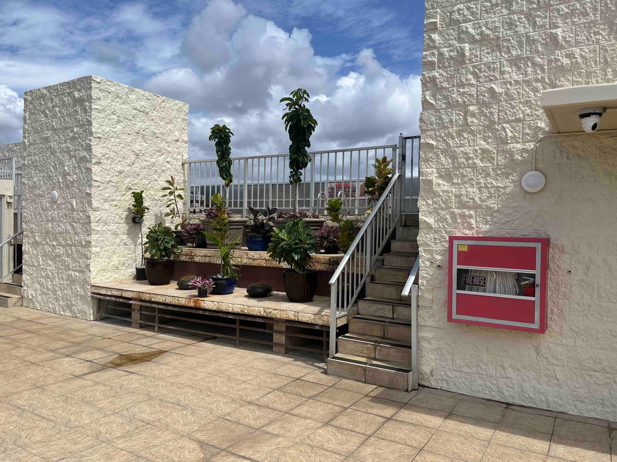 Condo in Honolulu · ★4.88 · 1 bedroom · 3 beds · 1 bath - Image 37