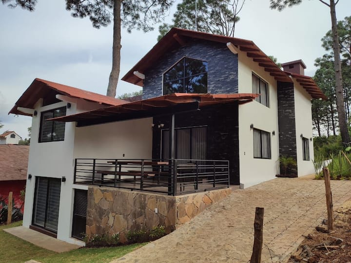 Luna Escondida Cabin