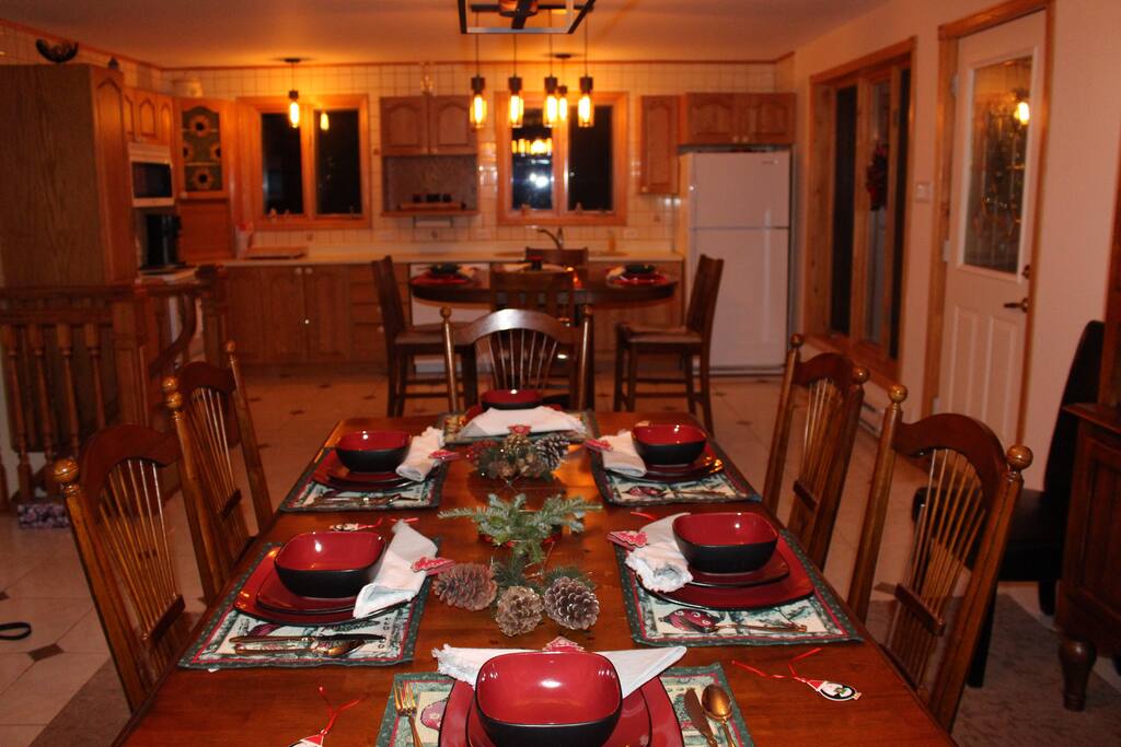 Salle à manger pour 8 Personnes plus 4 personnes table cuisine