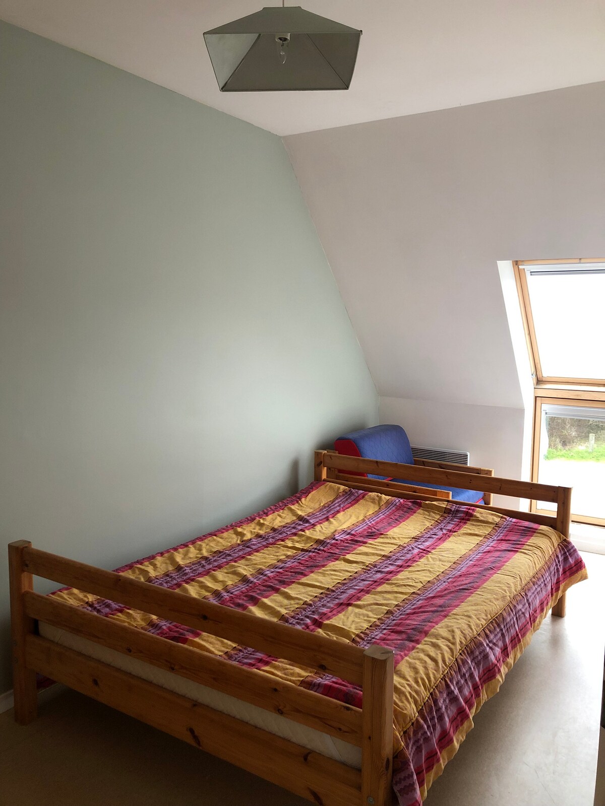 Spálňa 2 (poschodie) lôžko 140