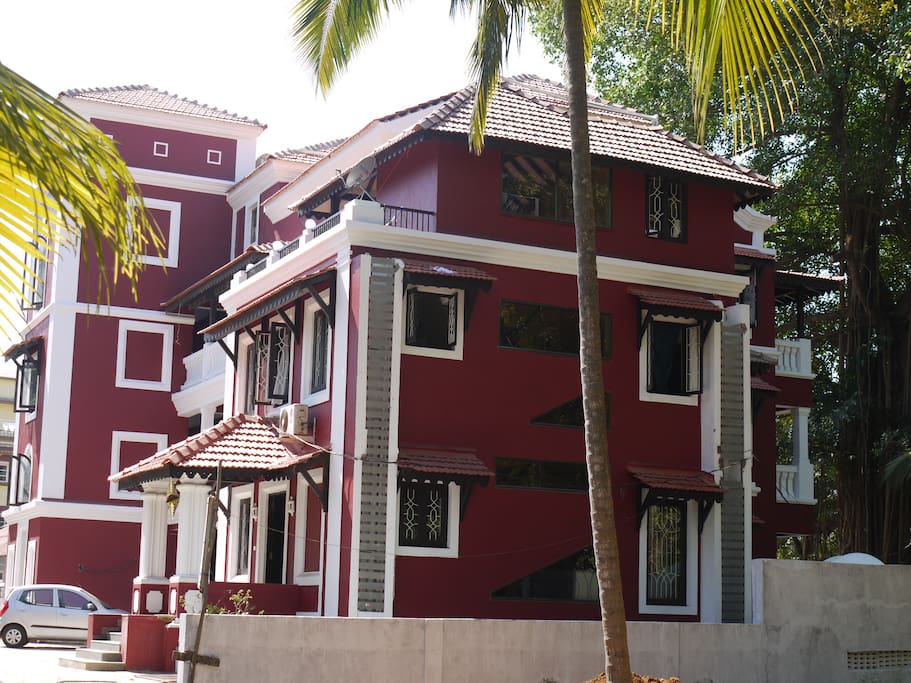 Exterior 2