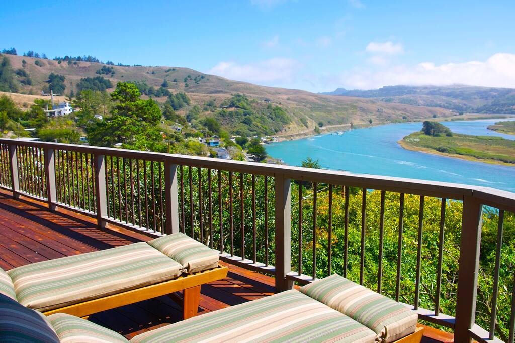 Hummingbird Cottage Upper Deck toward Russian River View