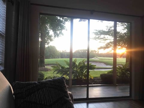 Popular Airbnb listing: 17 in the Sun in Litchfield Beach
