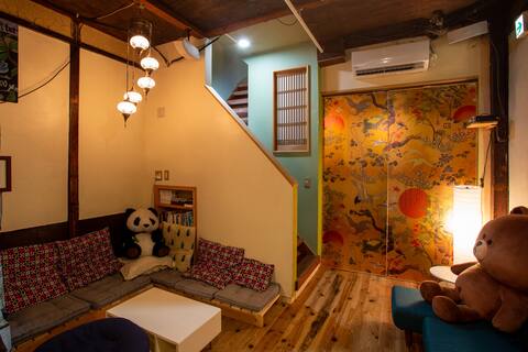 Full house rent ! Center of town, near the castle