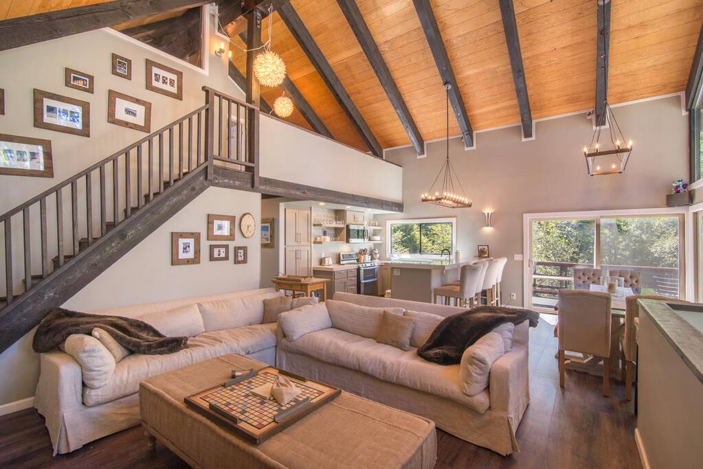 Couch,Furniture,Banister,Handrail,Staircase
