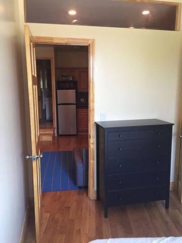 Charming 2BR Prime Carroll Gardens/ F,G Train gallery image 3