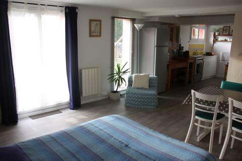 Garden flat