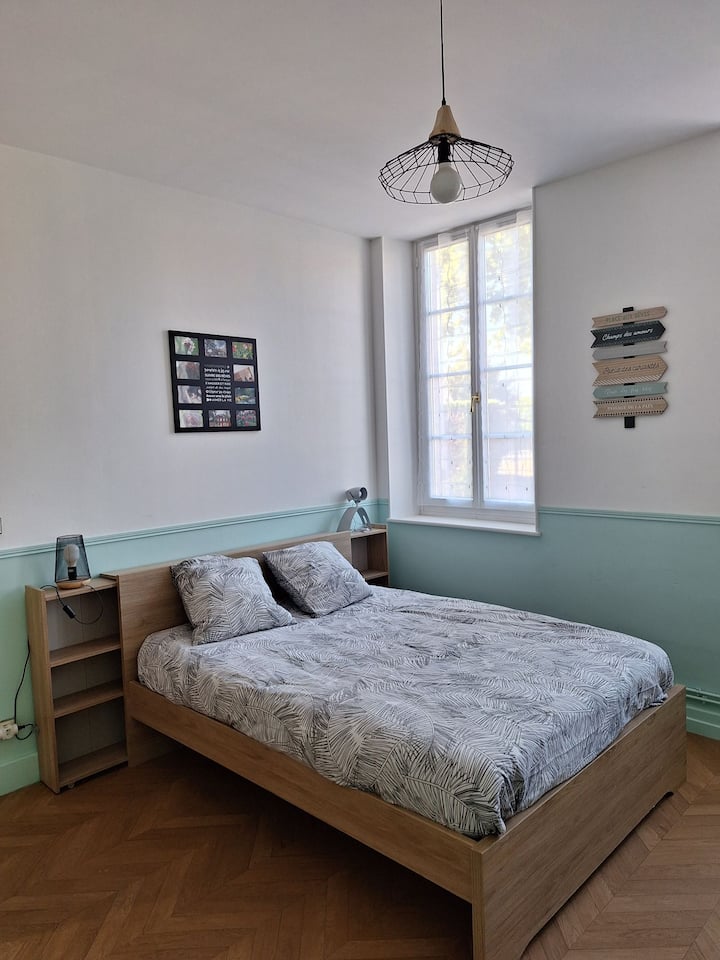 Chambre Avec Salle D'eau Privée - Moulins