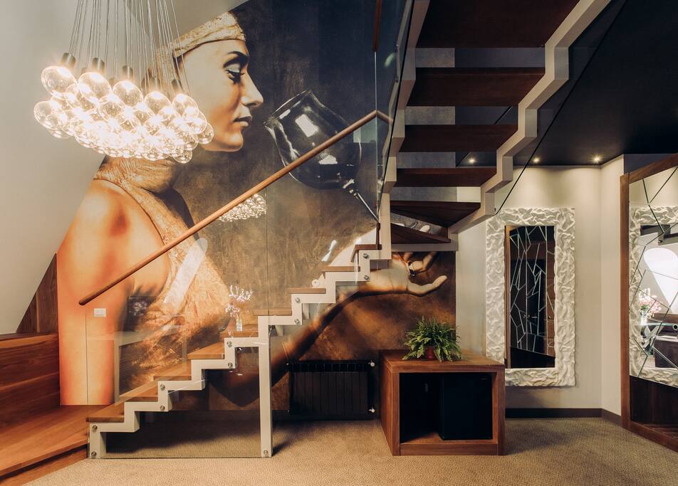 Two-level Suite