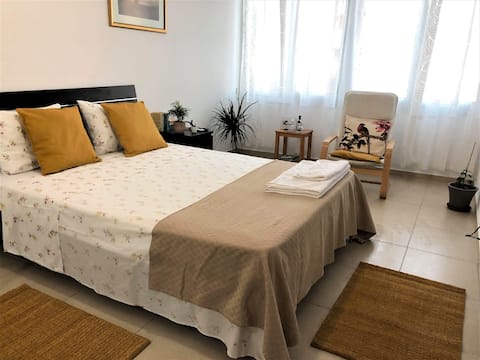 930m to Makenzy Beach | 1 Bedroom| Perfect Located