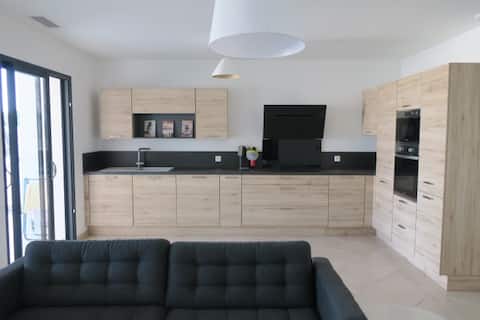 Airbnb performant: Detached house 900 m from the sea with pool à Sérignan