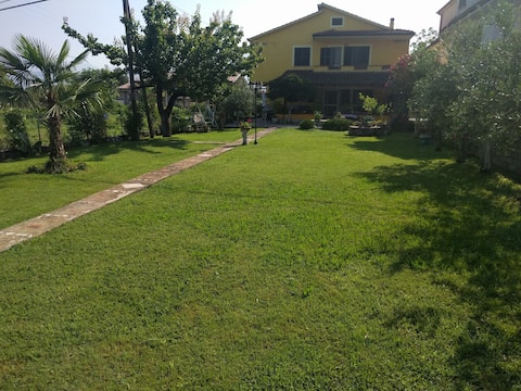 Cozy elegant and Quiet Cottage